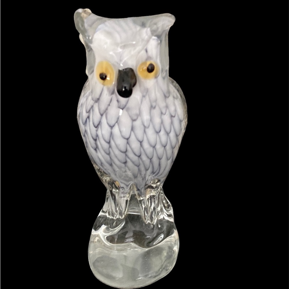 New Hand Blown Glass Grey and White Feathered Owl Bird Figurine Paperweight